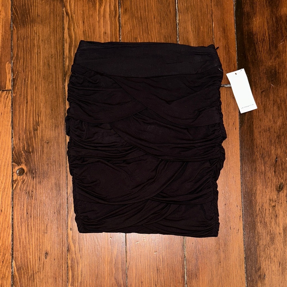 Leifsdottir Black Ruched Pencil Skirt